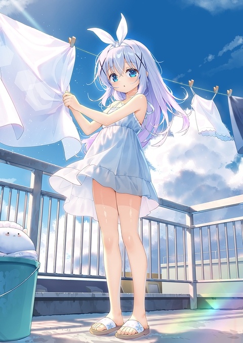 洗濯物を干してるチノちゃん